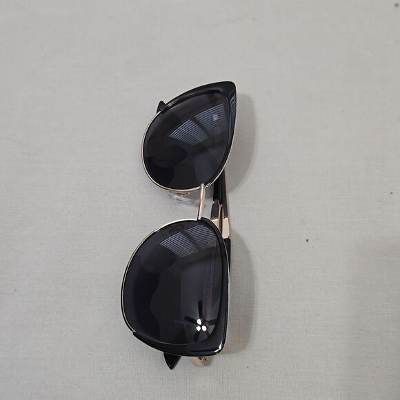 Oscar de La Renta Sunglasses main image 5